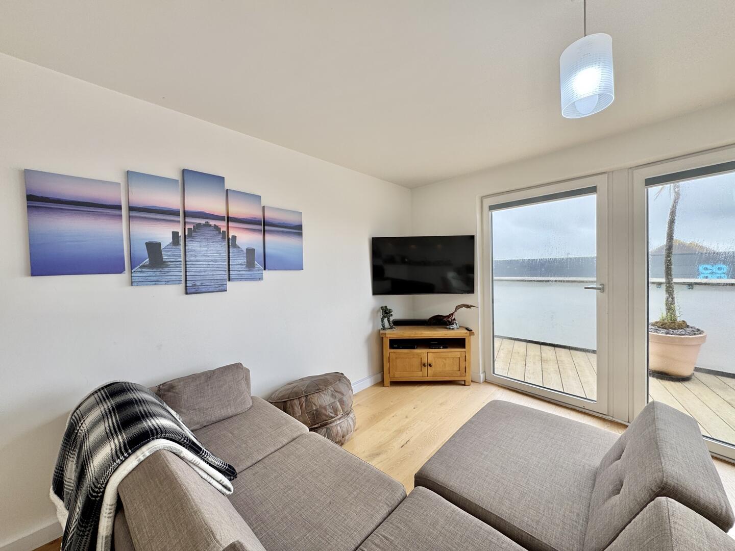 Chyvelah Road, Threemilestone, Truro
